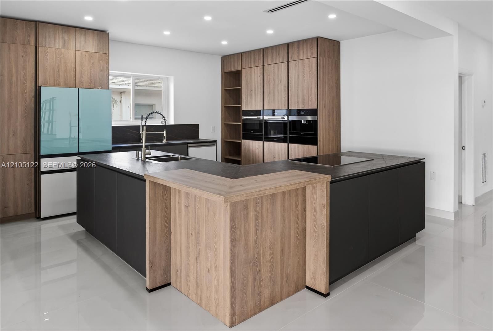 1101 S Shore Drive gallery image #13