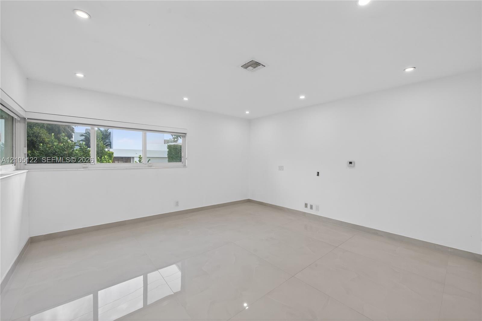 1101 S Shore Drive gallery image #21
