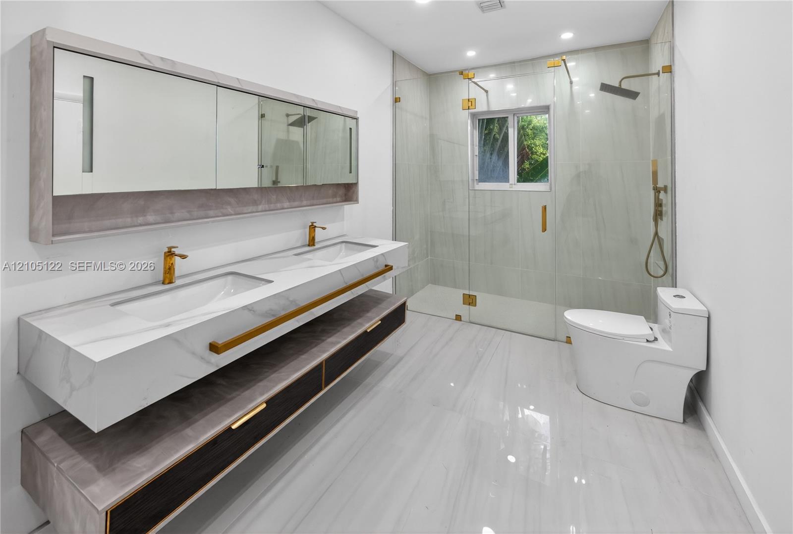 1101 S Shore Drive gallery image #23