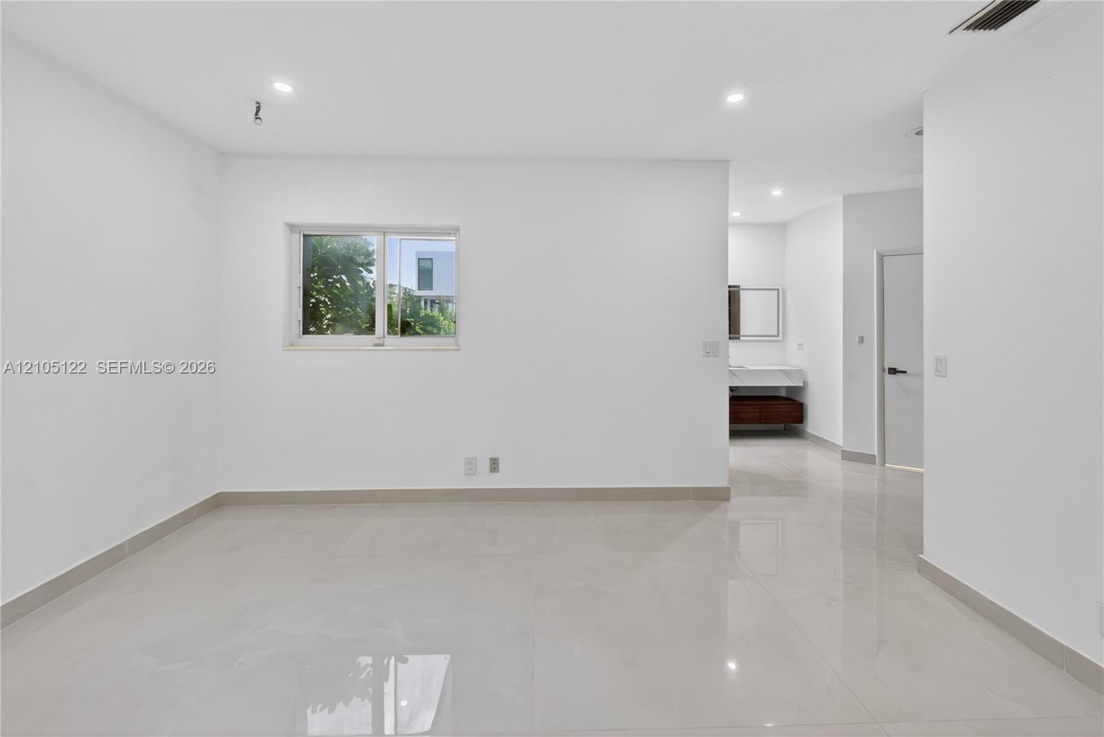 1101 S Shore Drive gallery image #26