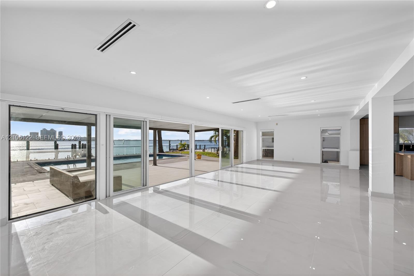 1101 S Shore Drive gallery image #33