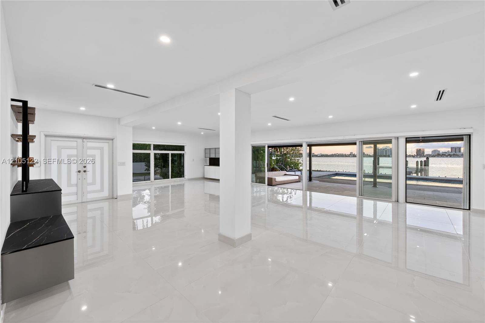 1101 S Shore Drive gallery image #48