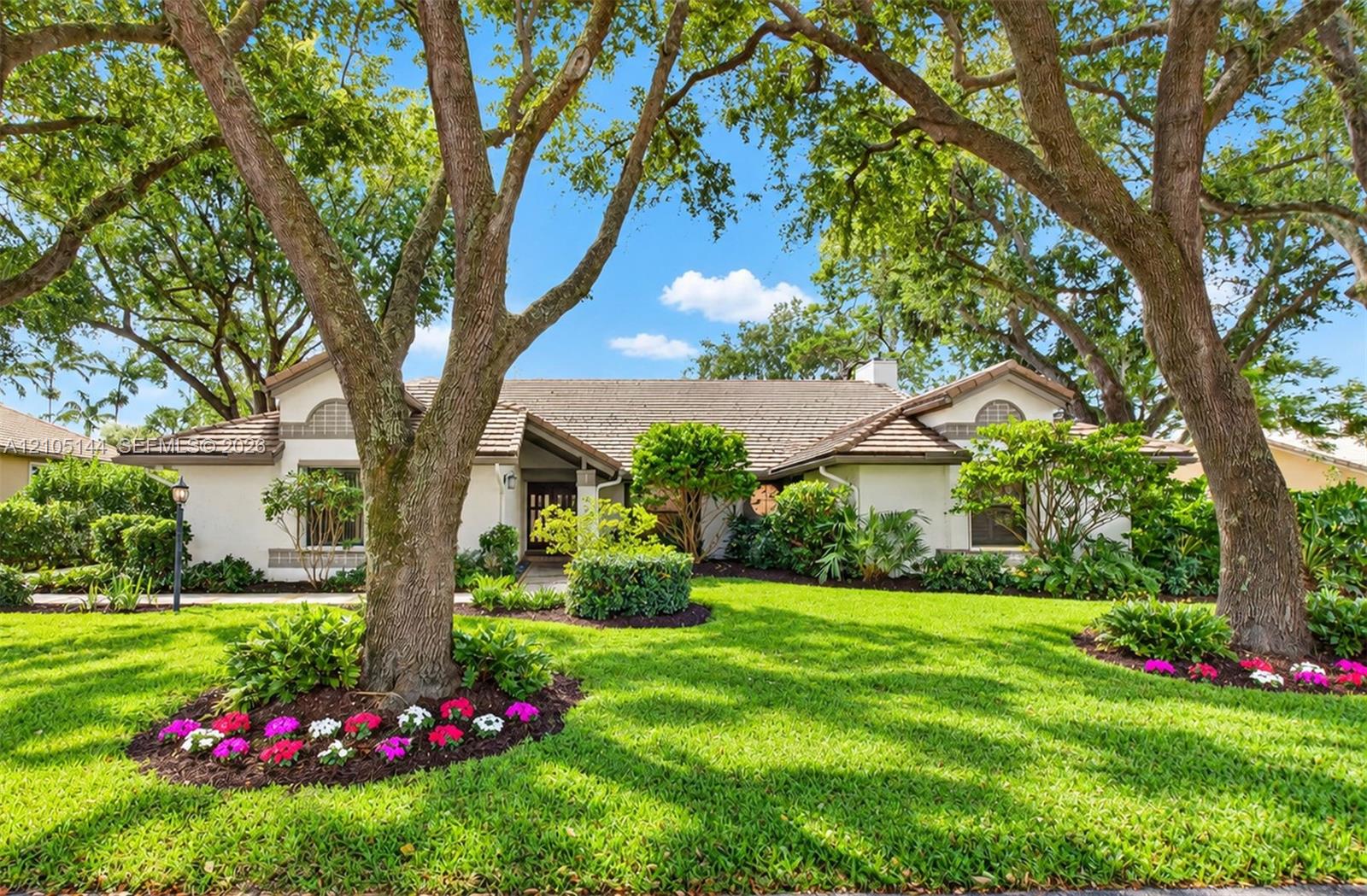 4256 Gleneagles Drive gallery image #1