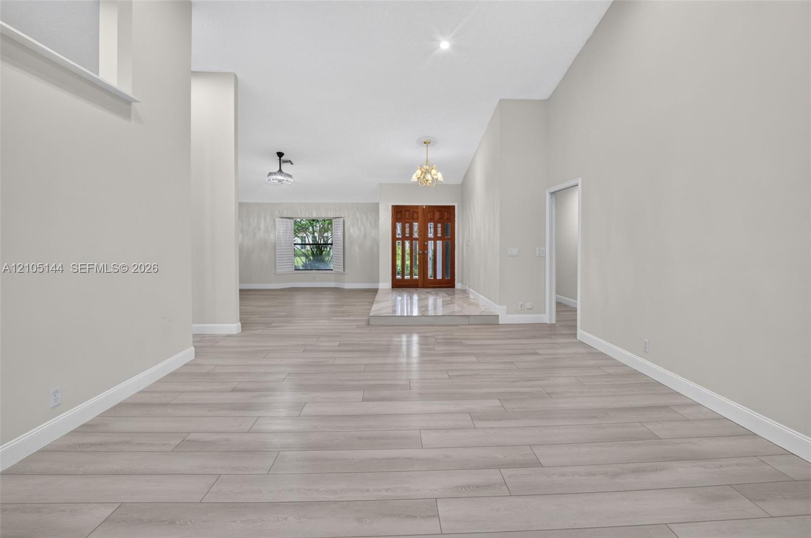 4256 Gleneagles Drive gallery image #16
