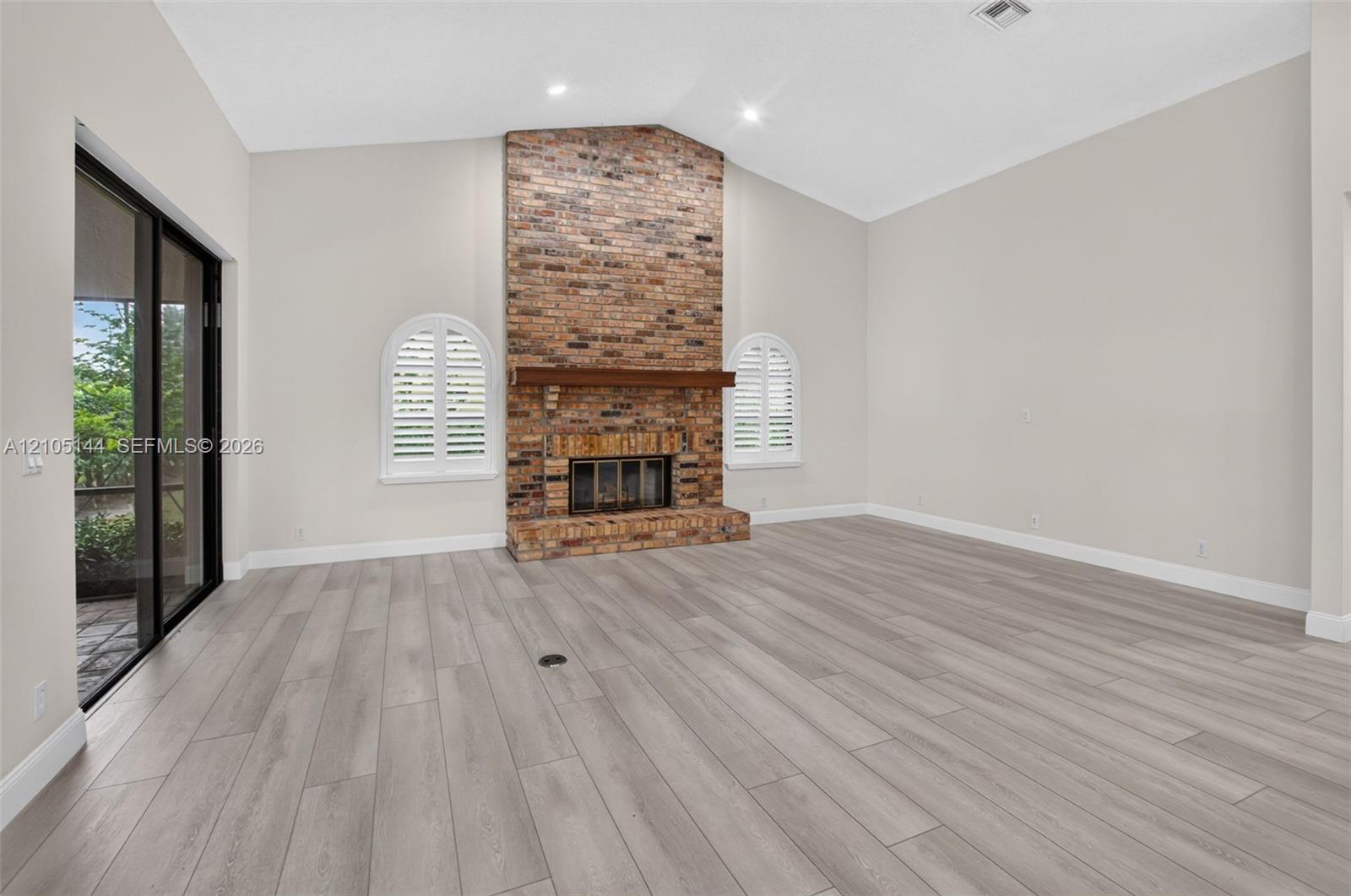 4256 Gleneagles Drive gallery image #28