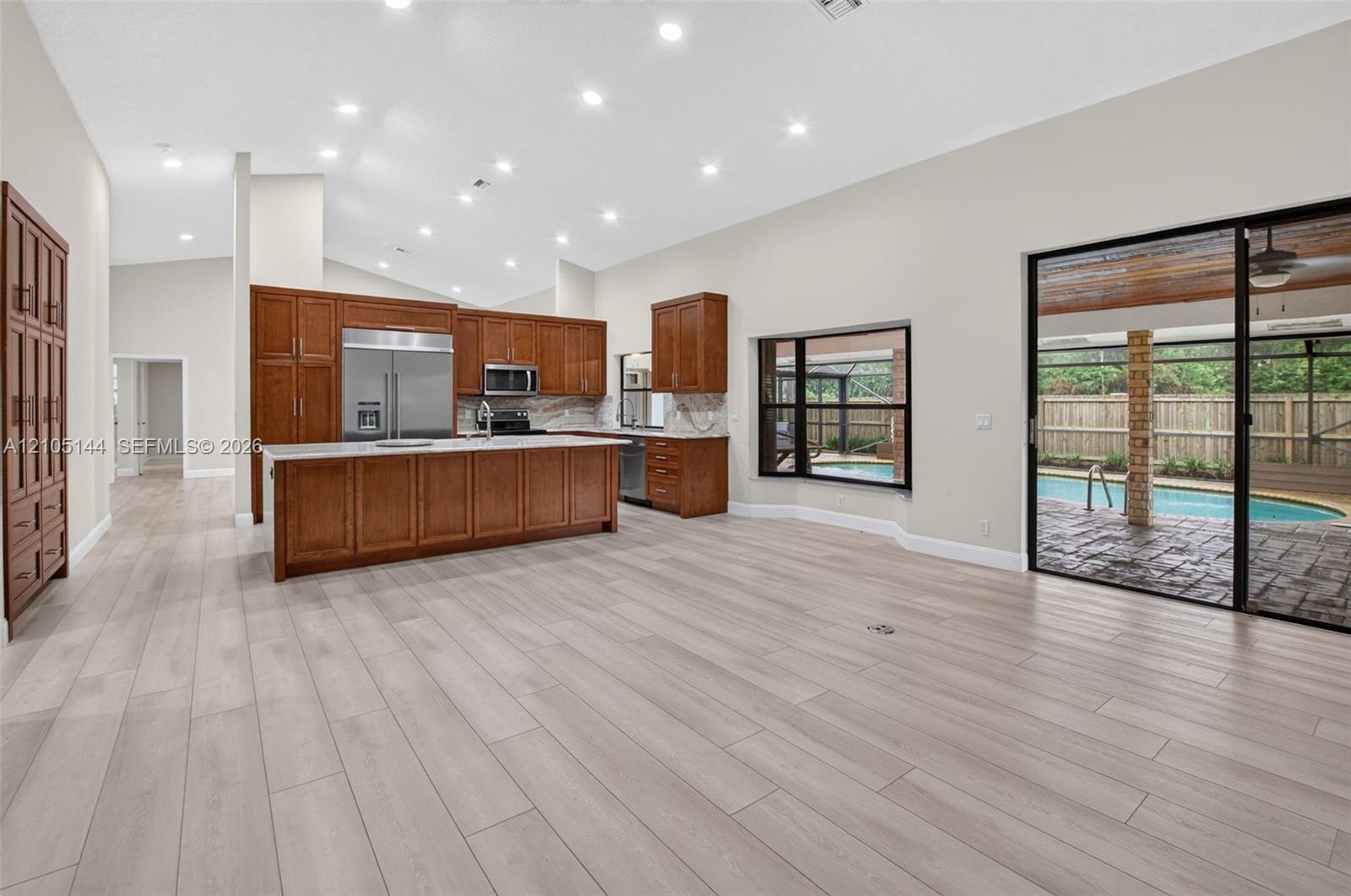 4256 Gleneagles Drive gallery image #33