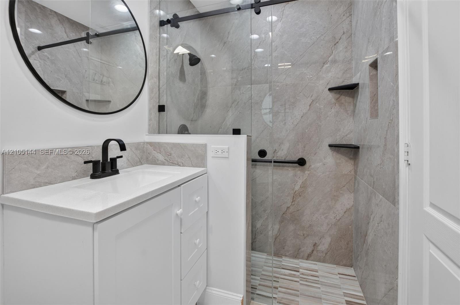 4256 Gleneagles Drive gallery image #36