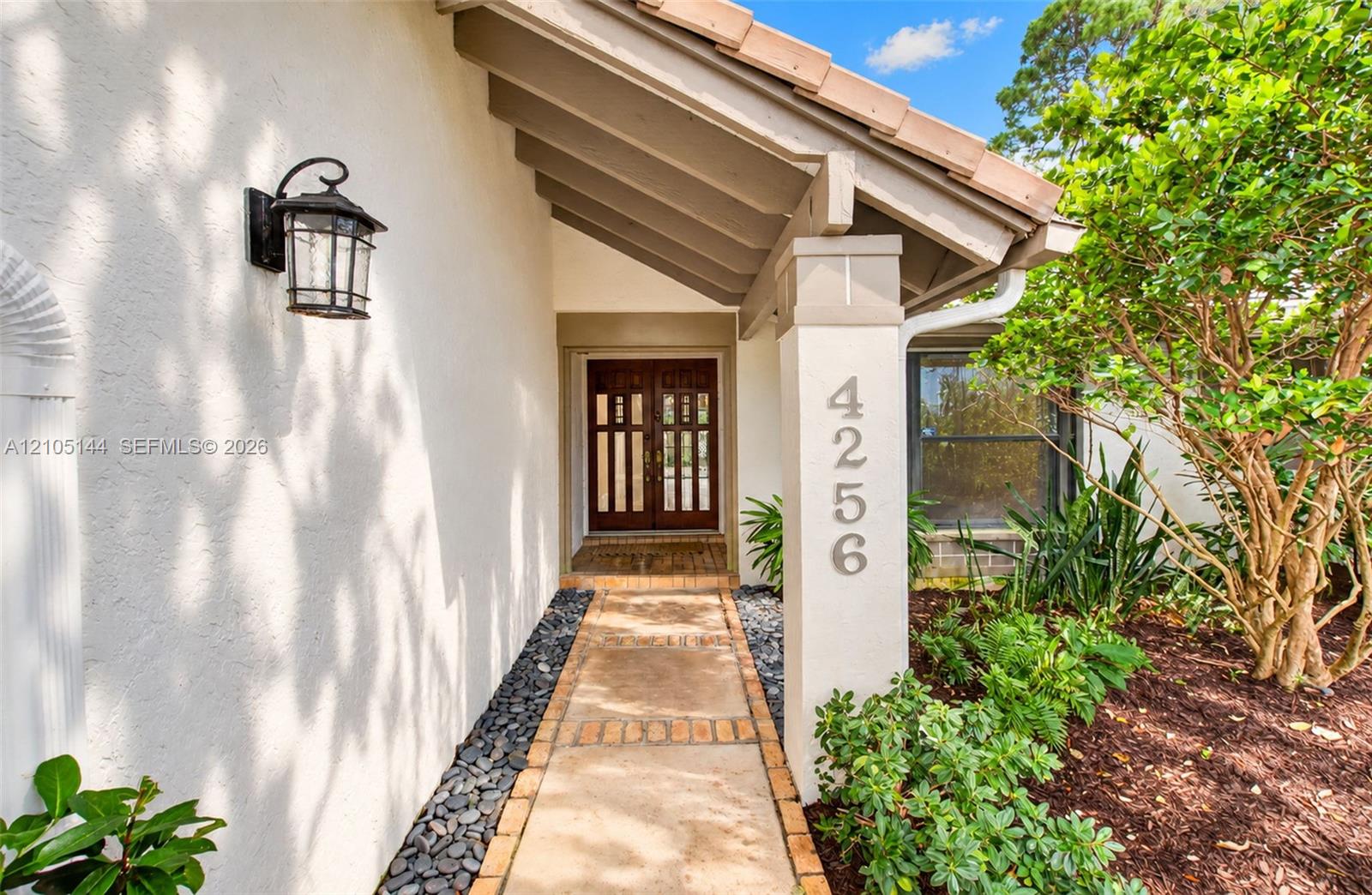 4256 Gleneagles Drive gallery image #4