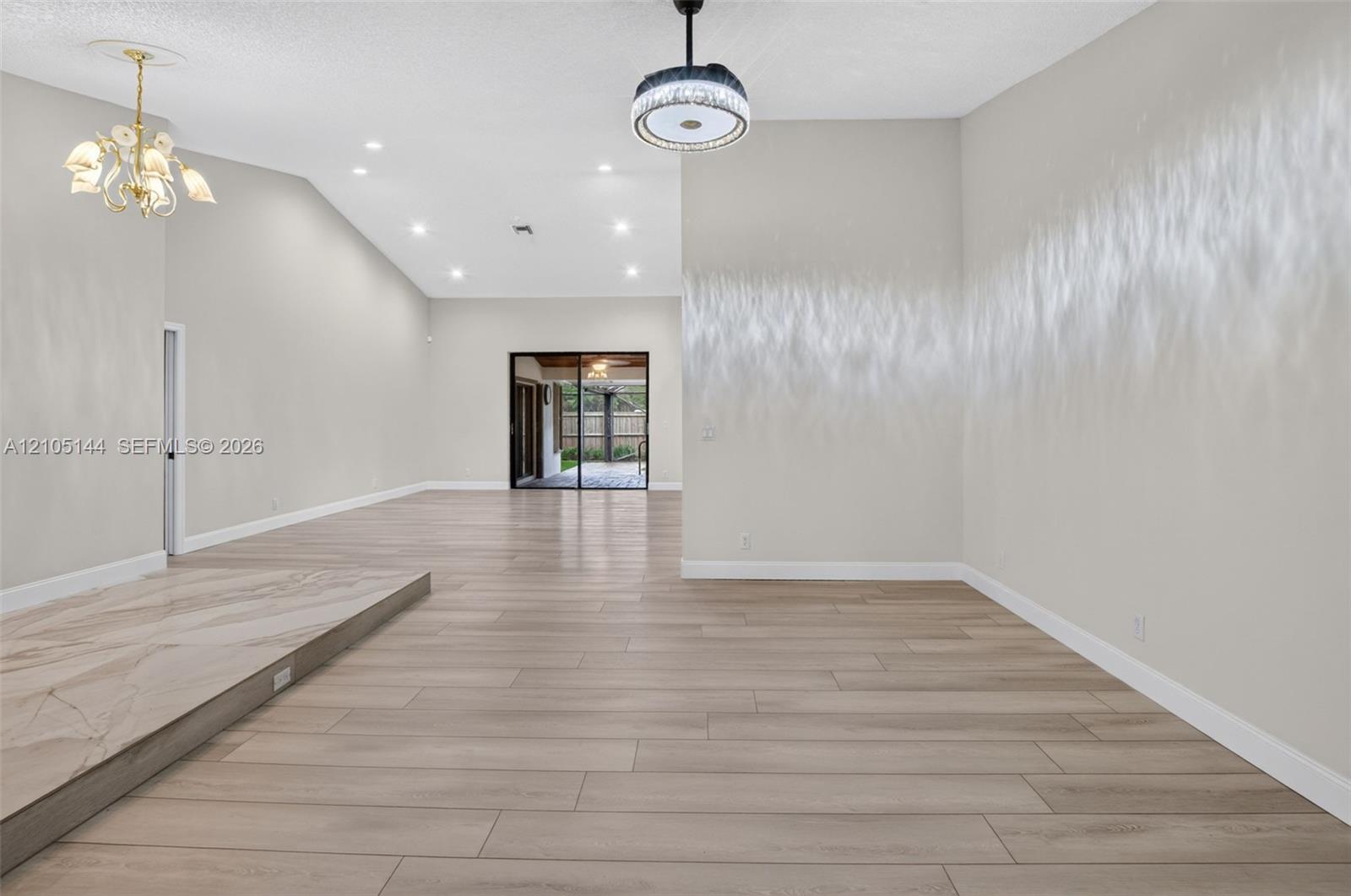 4256 Gleneagles Drive gallery image #8