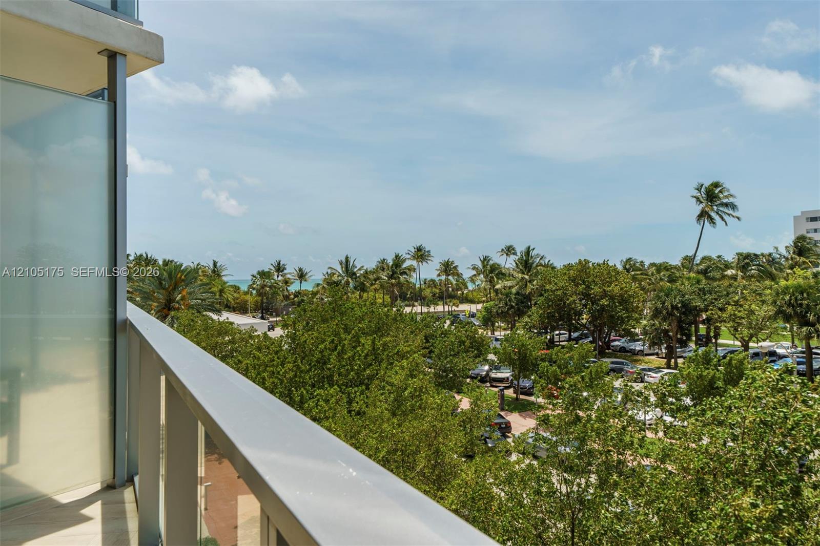 2201 Collins Avenue gallery image #10