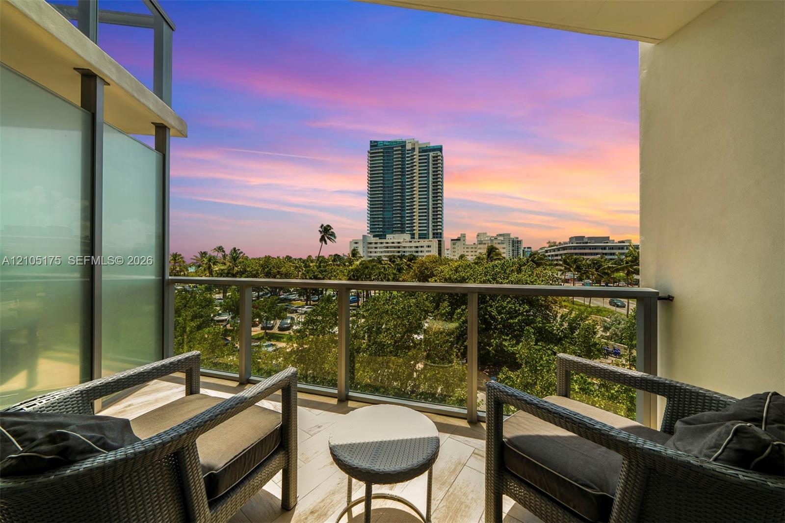 2201 Collins Avenue gallery image #12