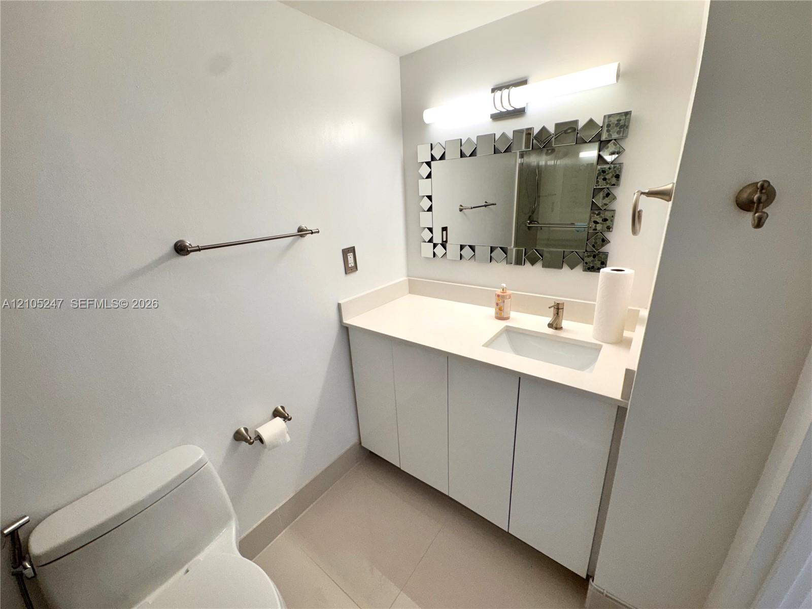 2899 Collins Avenue gallery image #6