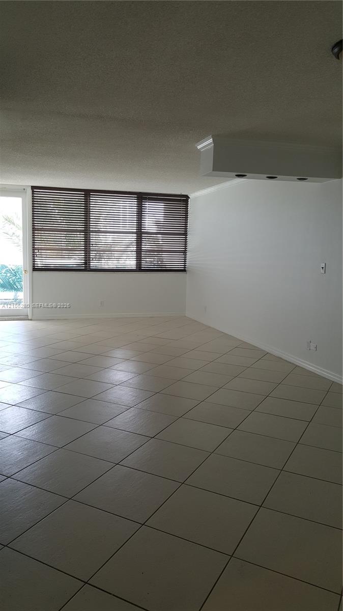 6770 Indian Creek Drive gallery image #12