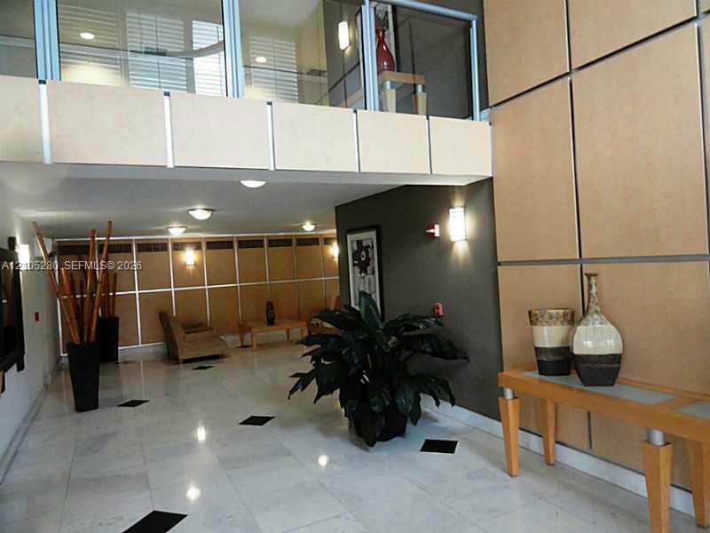 6770 Indian Creek Drive gallery image #4