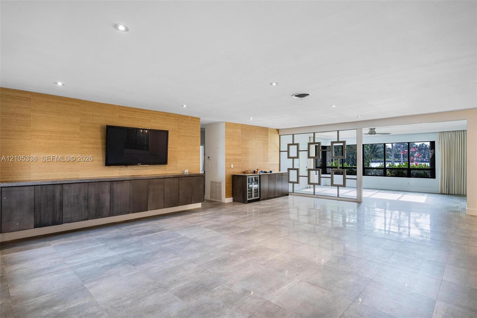 9250 Bay Drive