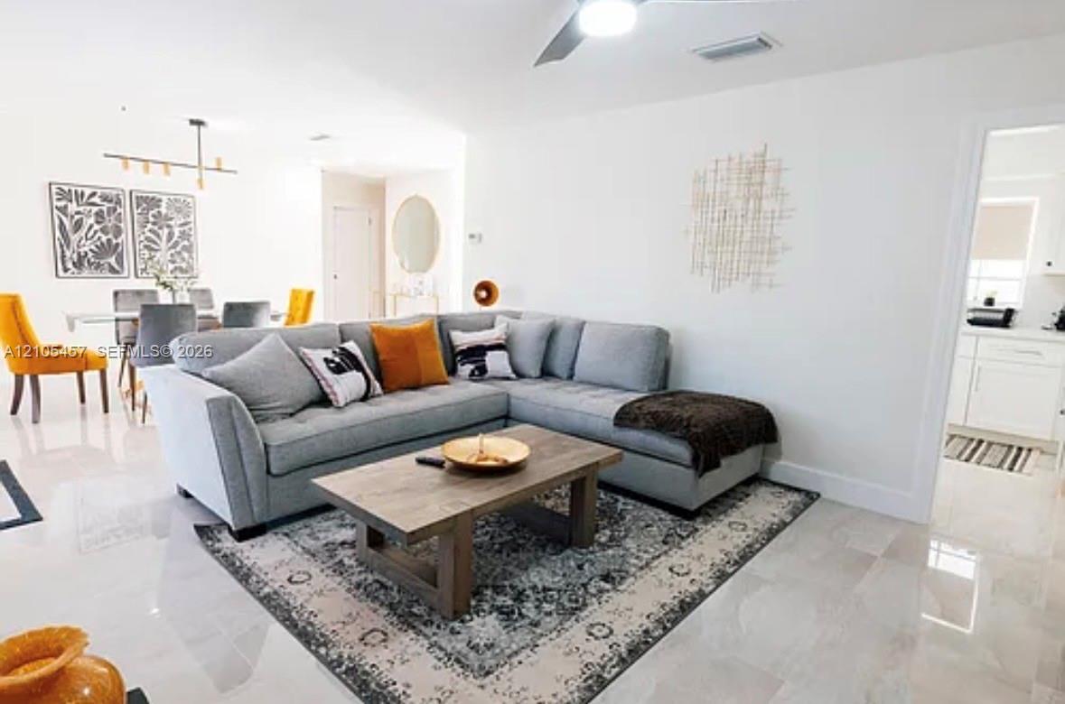 1083 SW 25th Avenue gallery image #14