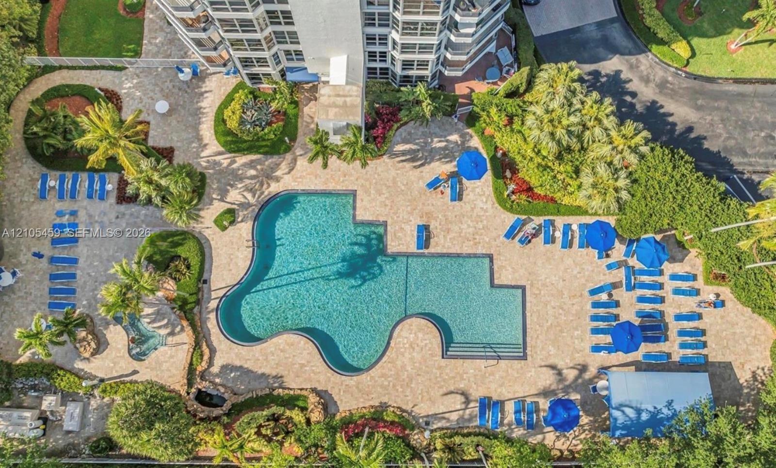 3500 Mystic Pointe Drive