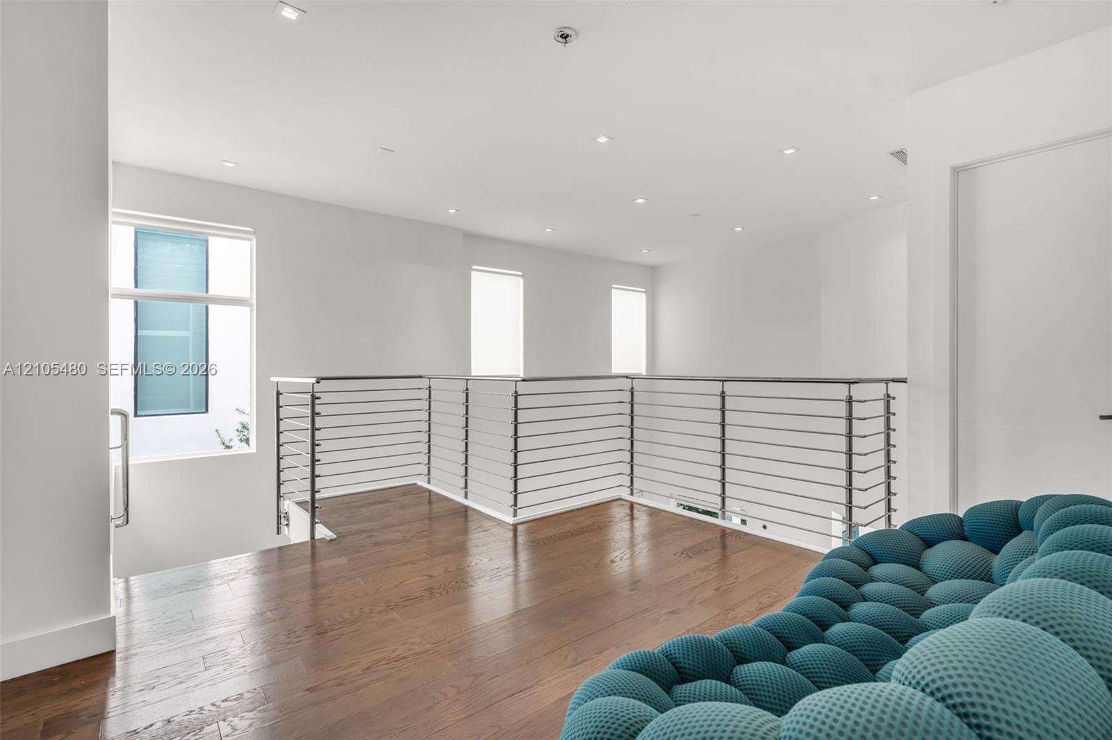 10445 NW 68th Terrace gallery image #24