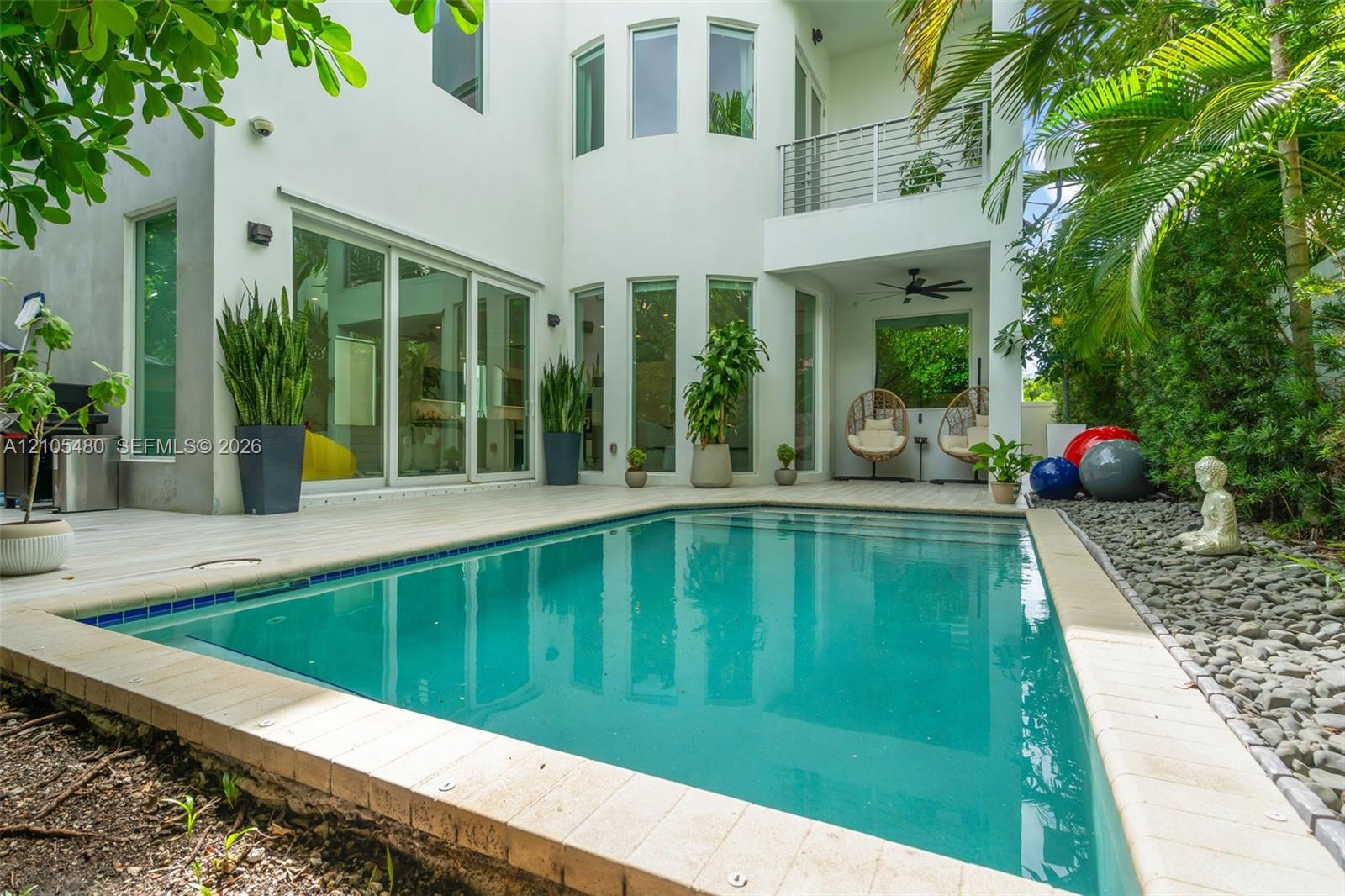 10445 NW 68th Terrace gallery image #40