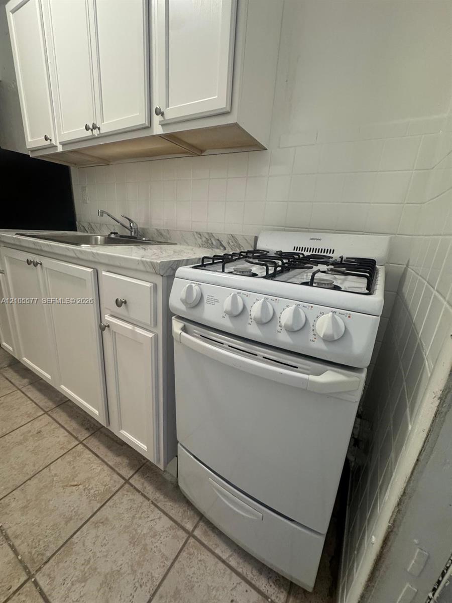 7300 NE Harding Avenue gallery image #3