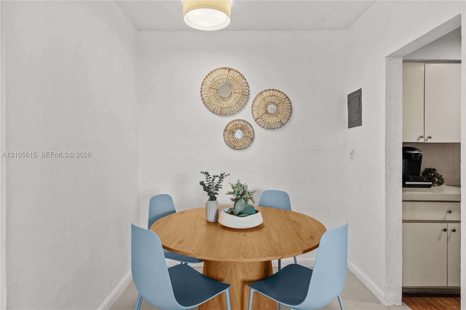 1685 Jefferson Avenue gallery image #14