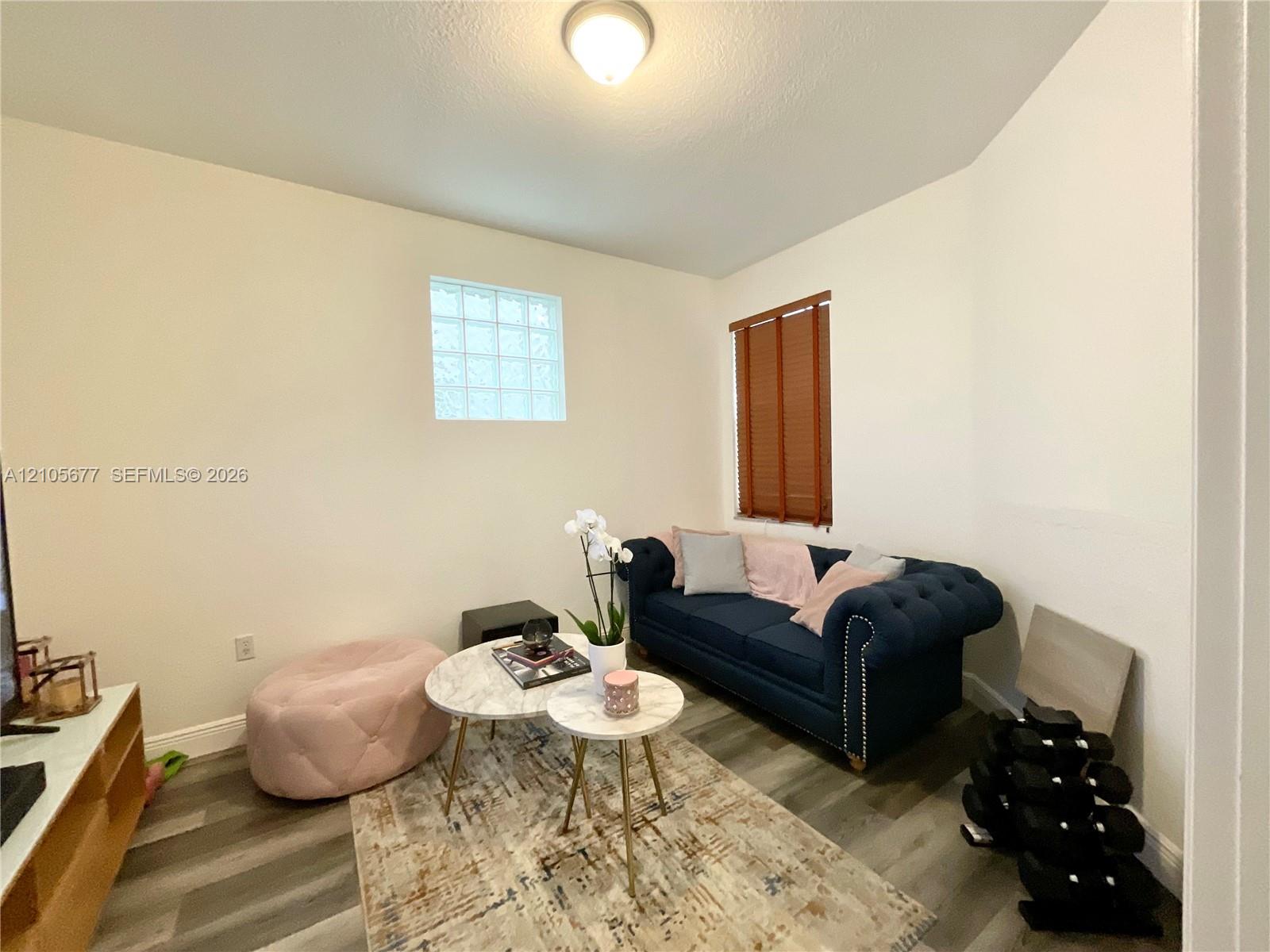 11320 NW 43rd Terrace gallery image #15