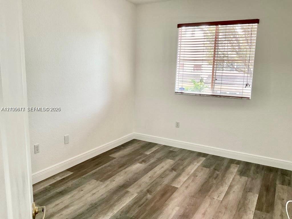 11320 NW 43rd Terrace gallery image #25