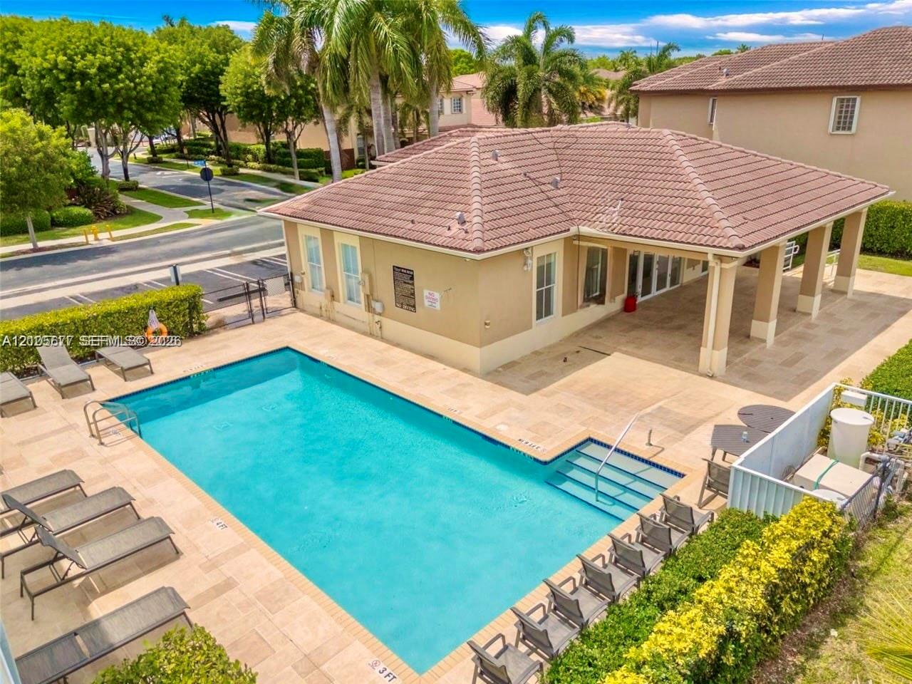 11320 NW 43rd Terrace gallery image #36