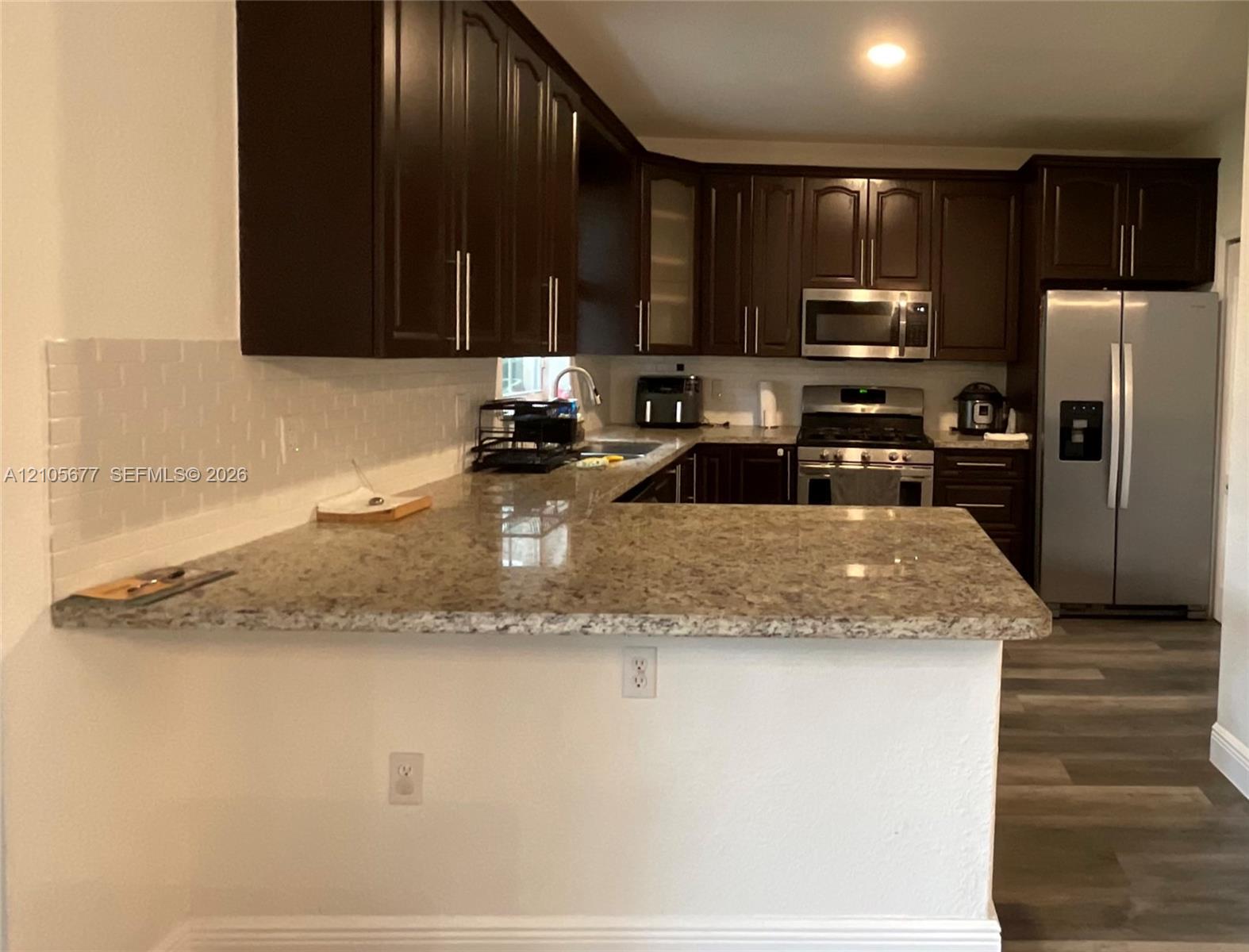 11320 NW 43rd Terrace gallery image #4