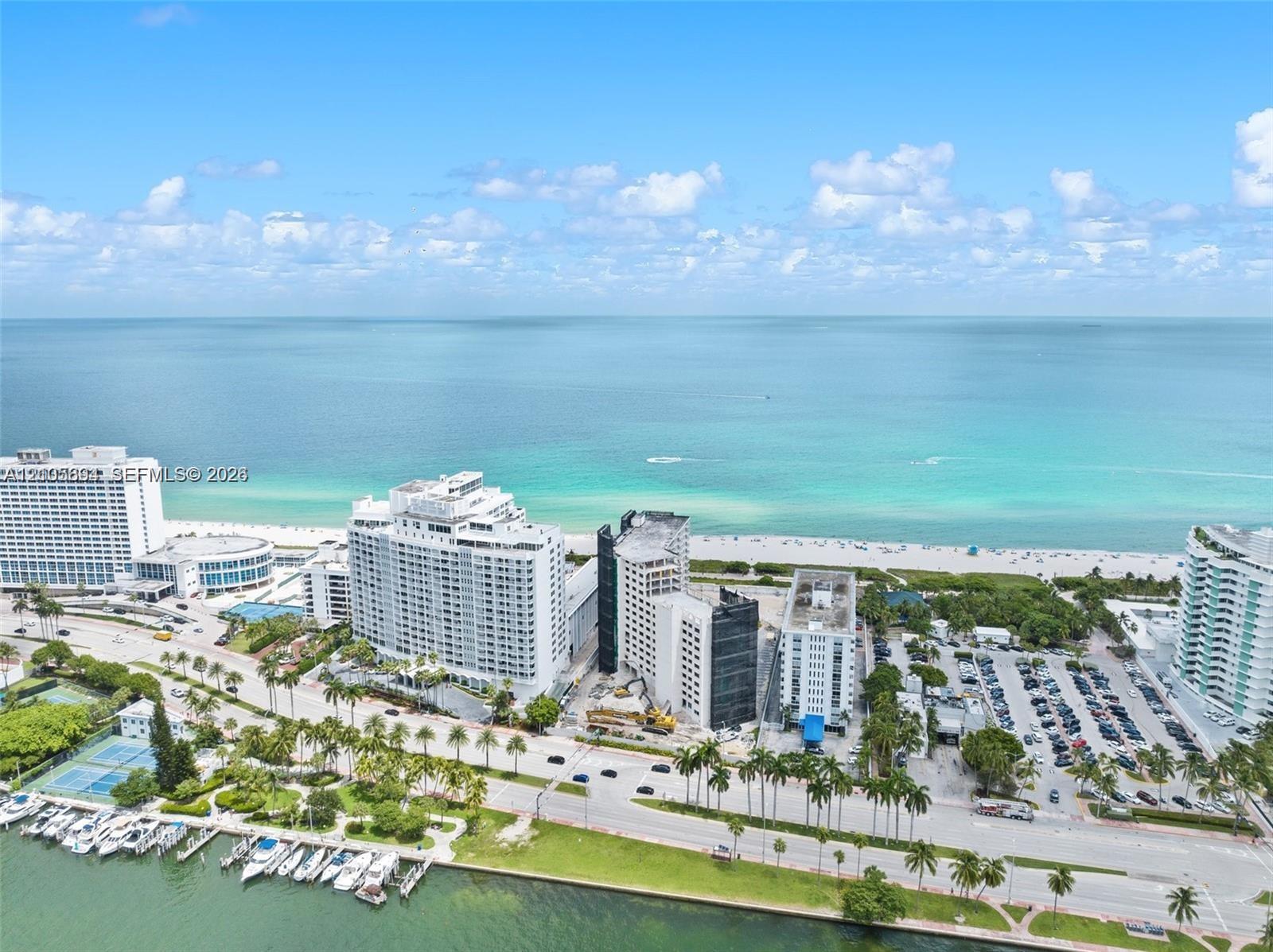 5401 Collins Avenue gallery image #3