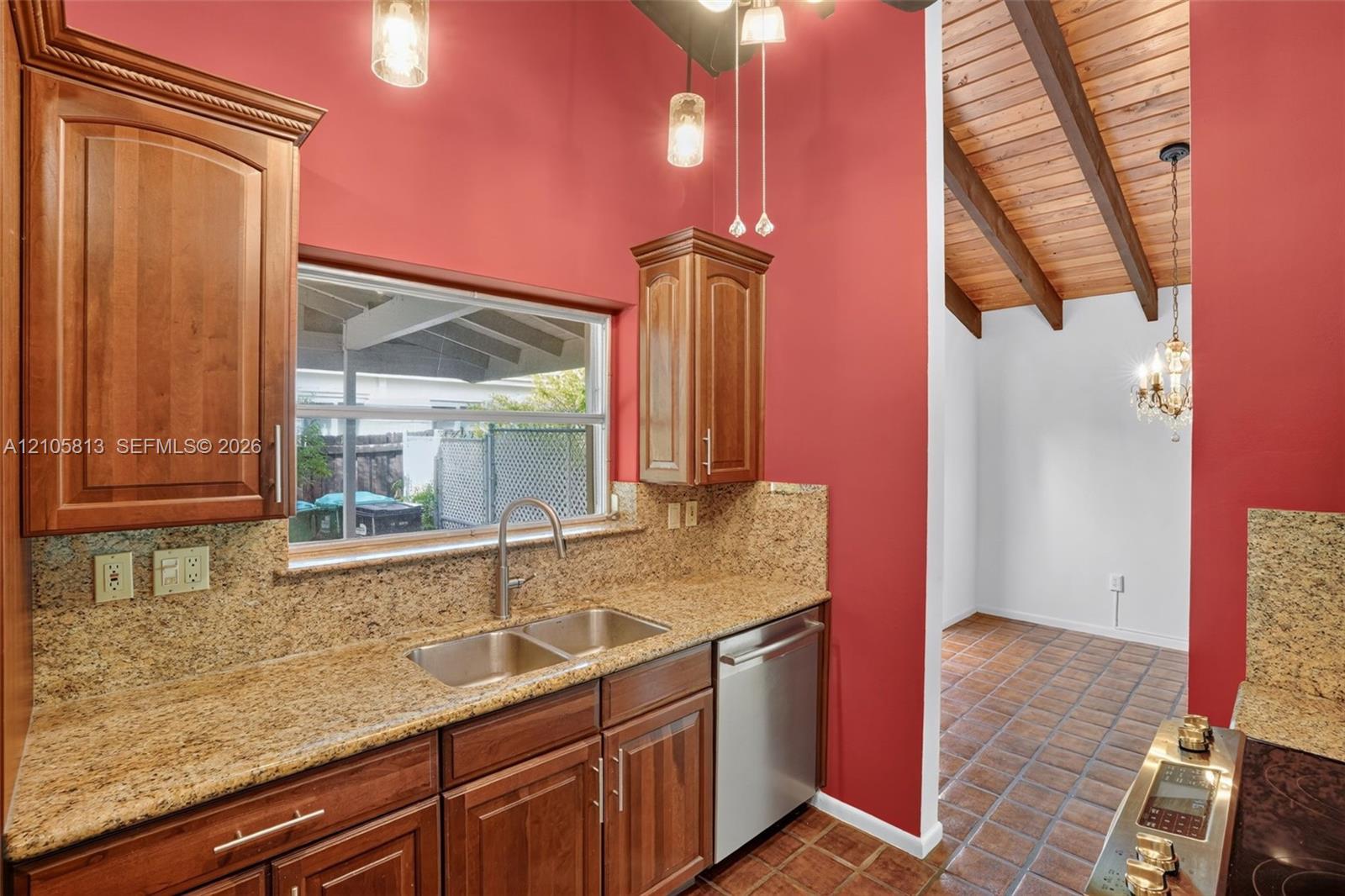 5821 SW 89th Place