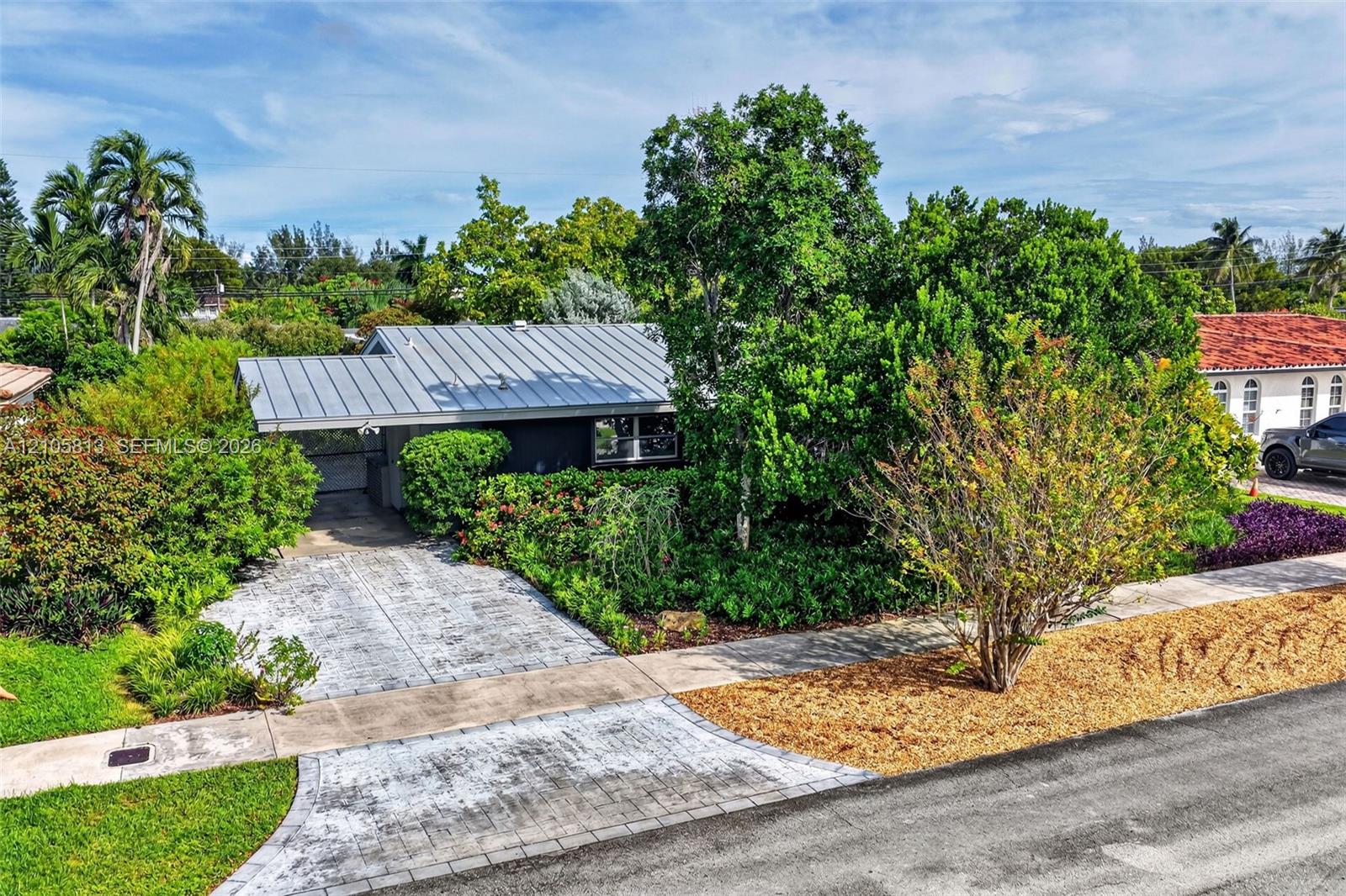 5821 SW 89th Place