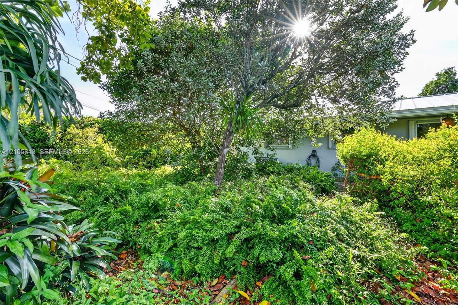 5821 SW 89th Place