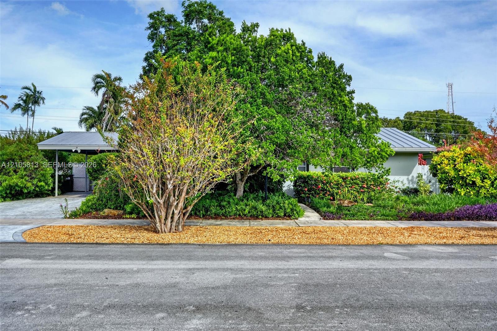 5821 SW 89th Place