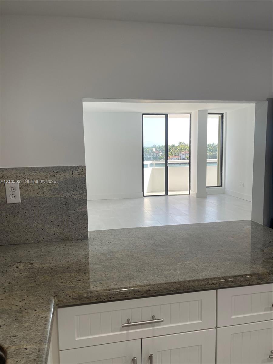 6820 Indian Creek Drive gallery image #19