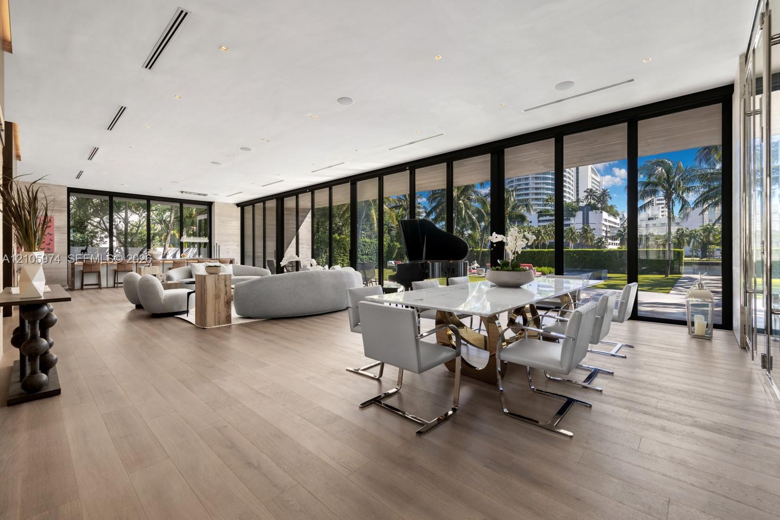 4395 Pine Tree Drive gallery image #12