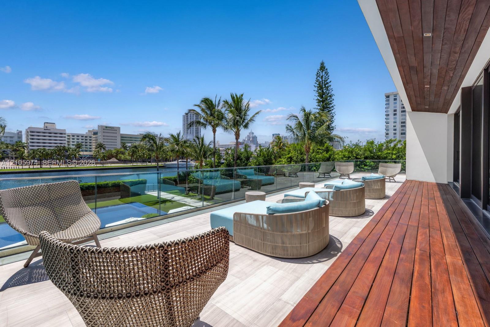 4395 Pine Tree Drive gallery image #13