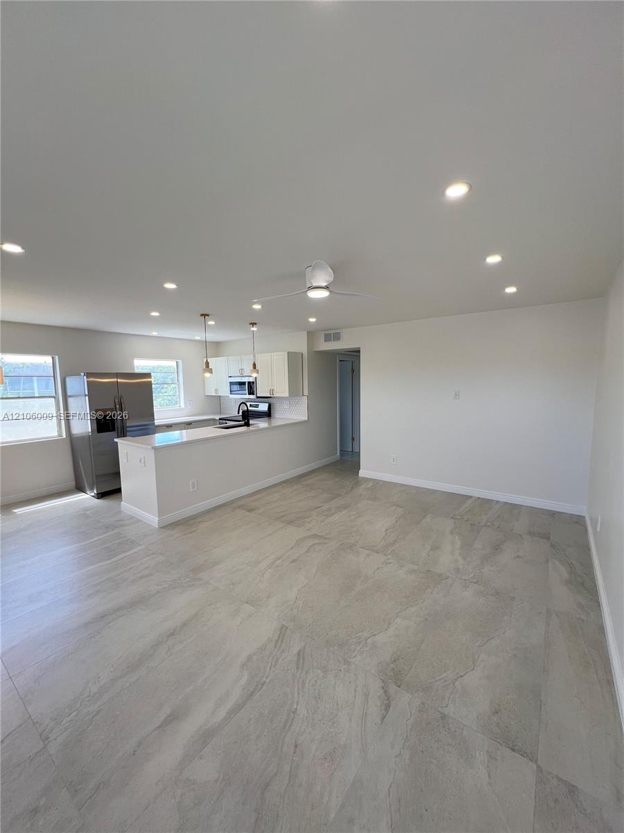 495 Fanshaw L