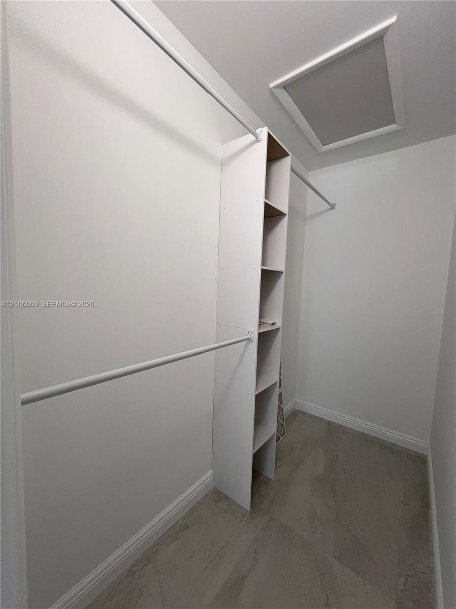 495 Fanshaw L