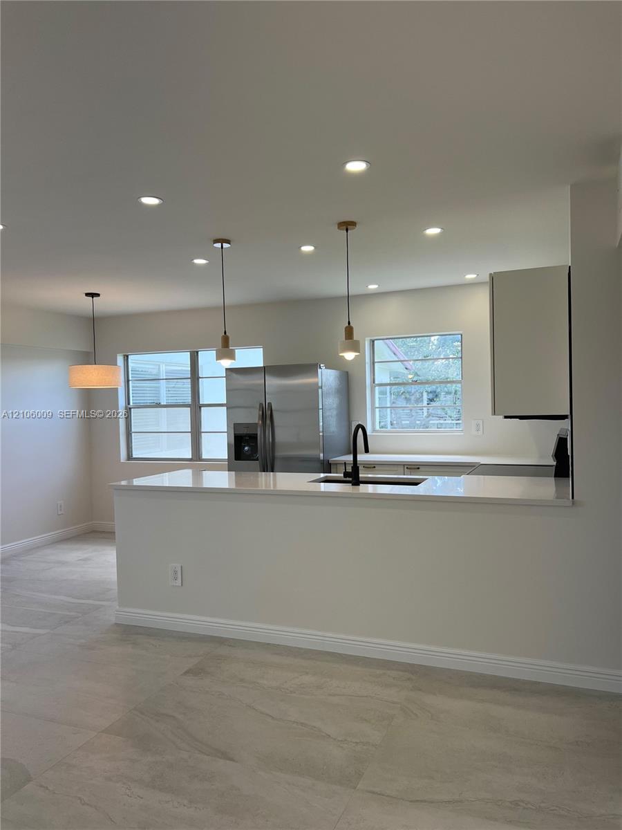495 Fanshaw L