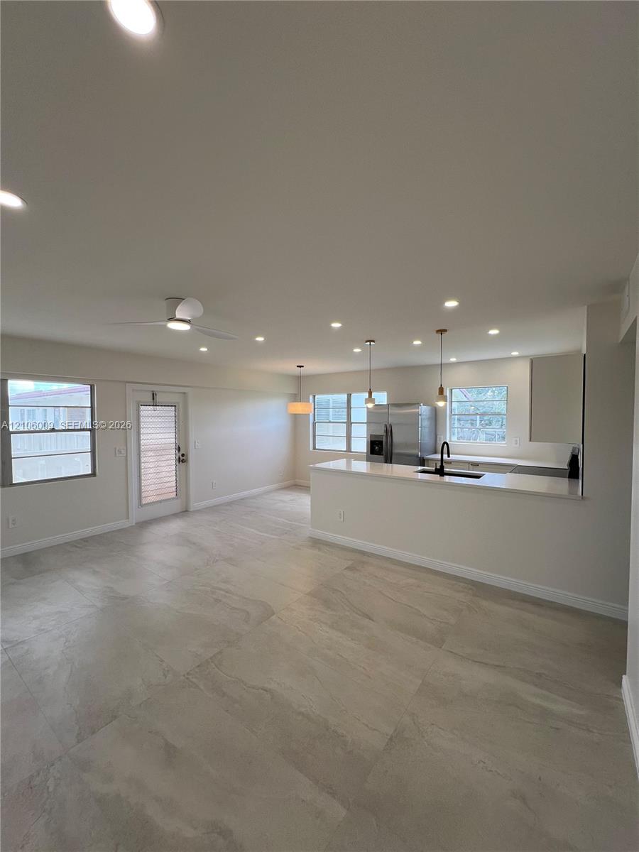 495 Fanshaw L