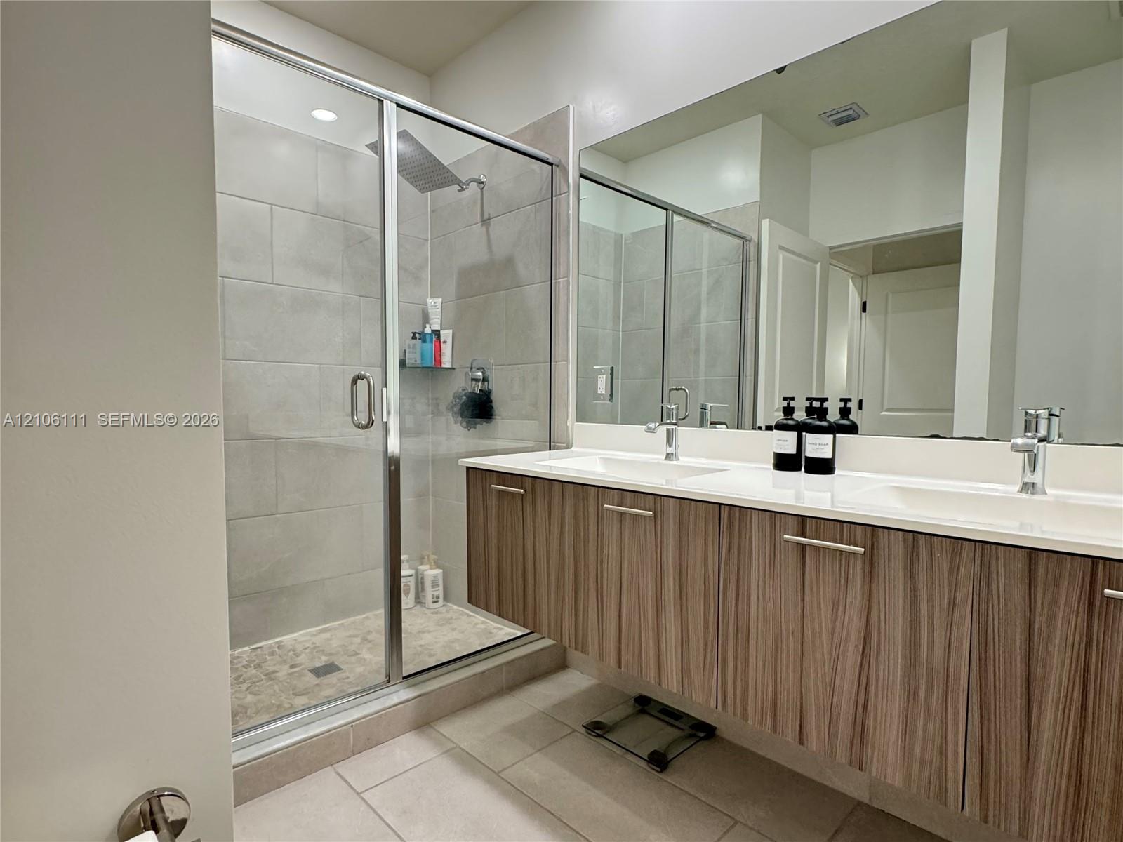 6450 NW 102nd Path gallery image #11