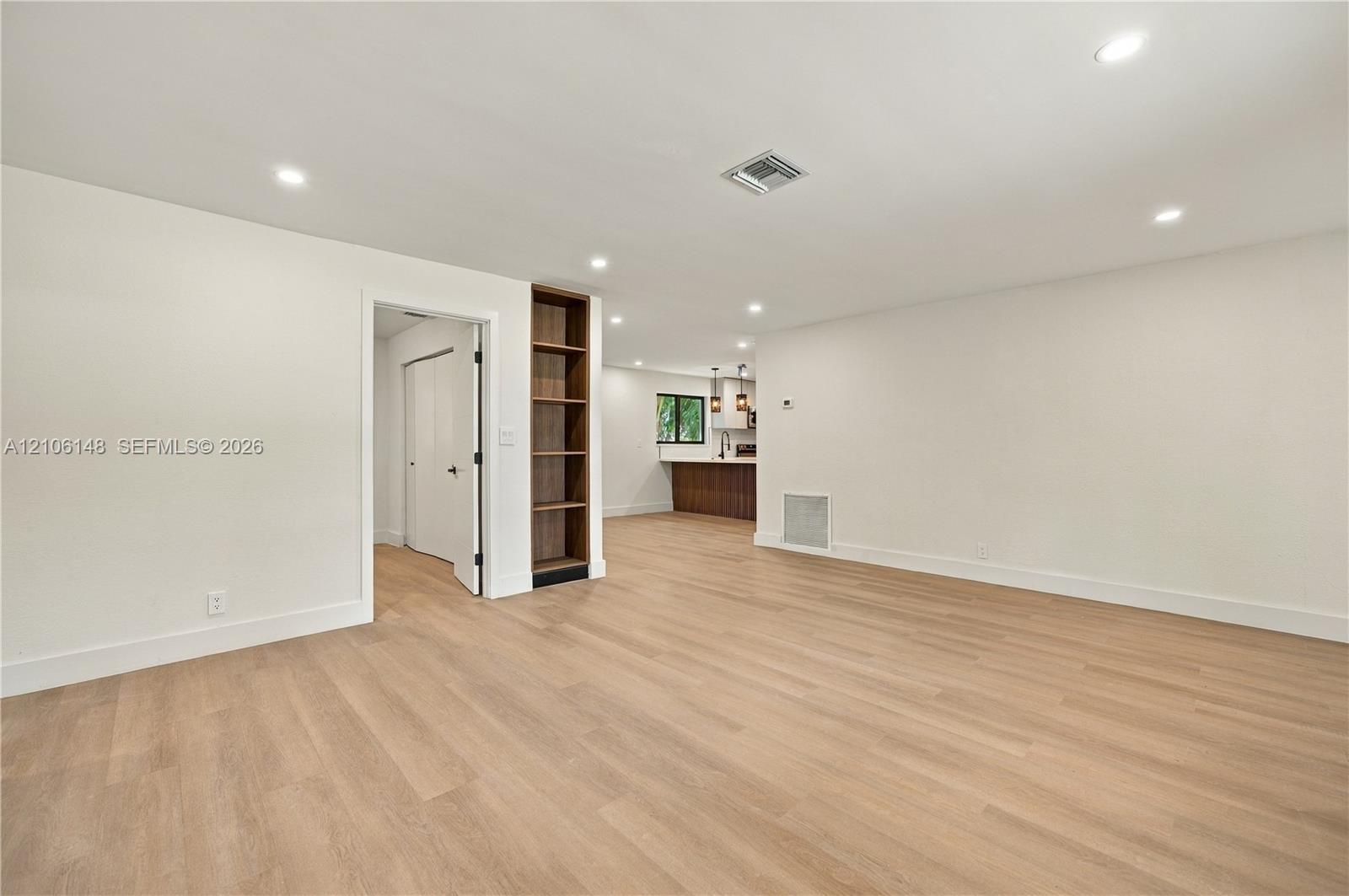 2920 Dorson Way gallery image #7