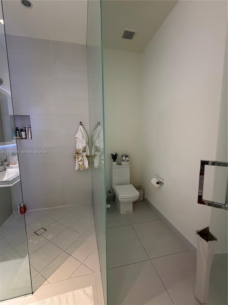 10280 NW 63rd Terrace gallery image #9