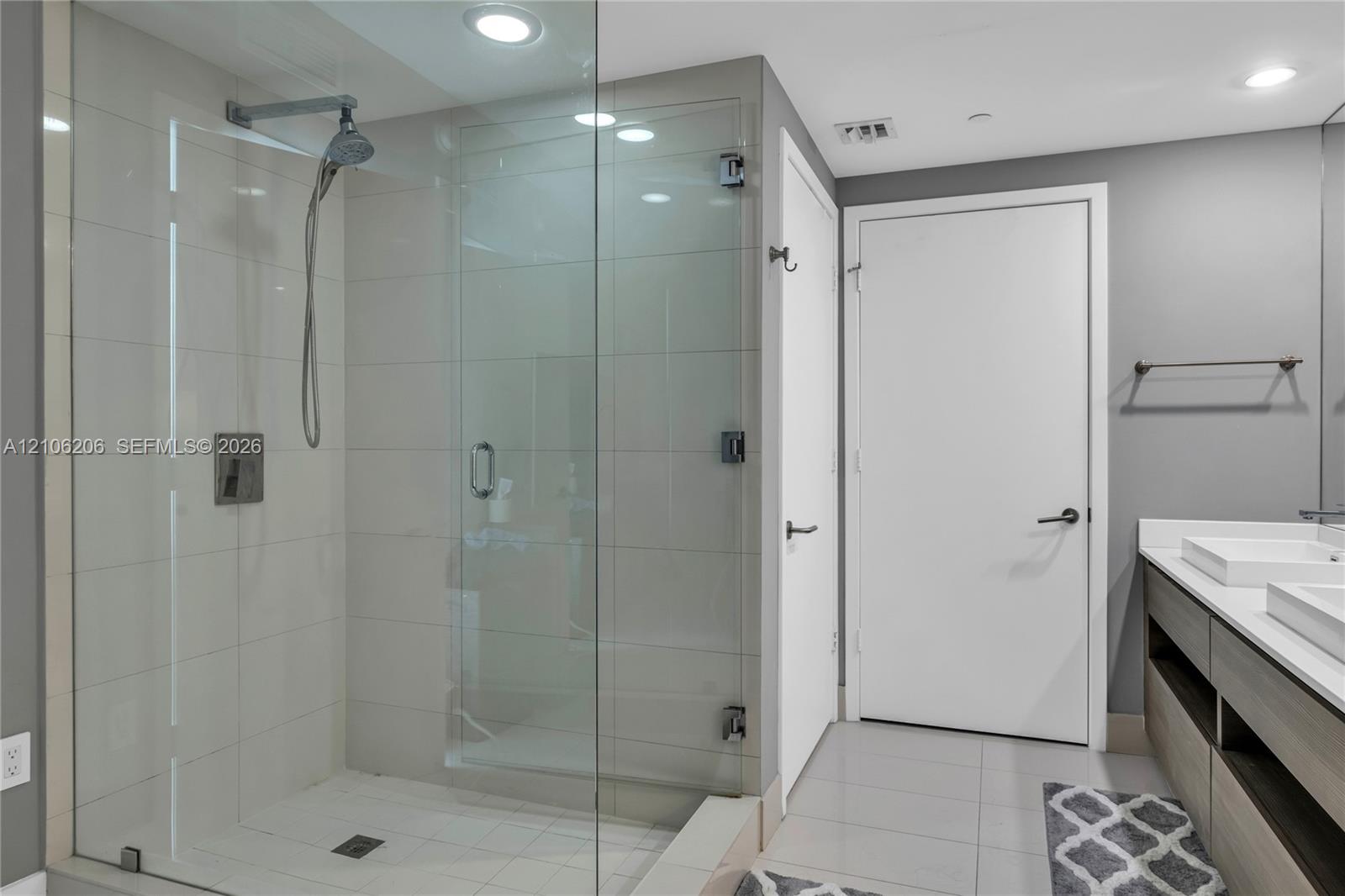 460 NE 28th Street