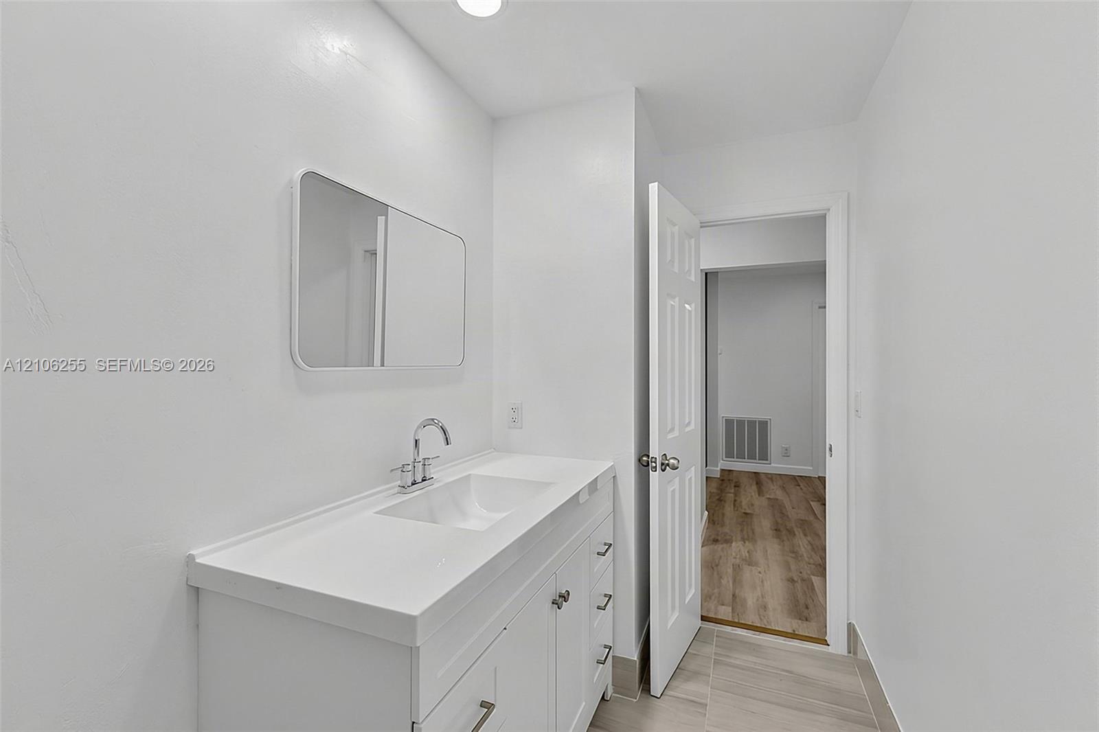 6118 Dusenburg Road gallery image #19