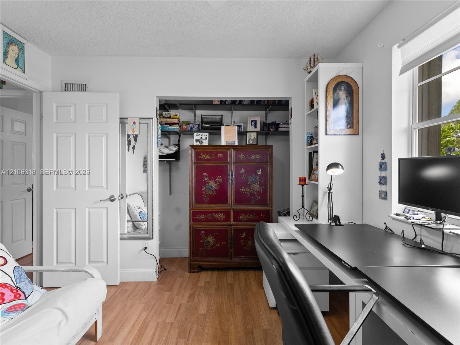 9921 NW 51st Lane gallery image #32