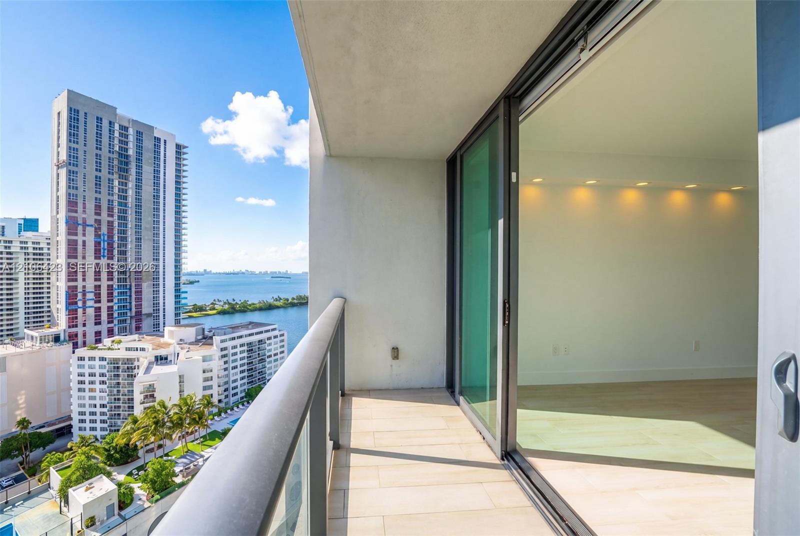 650 NE 32nd Street
