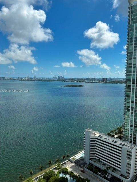 650 NE 32nd Street