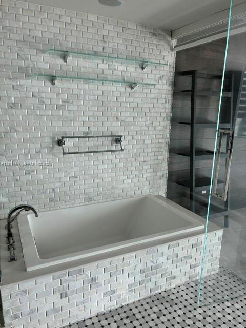 650 NE 32nd Street